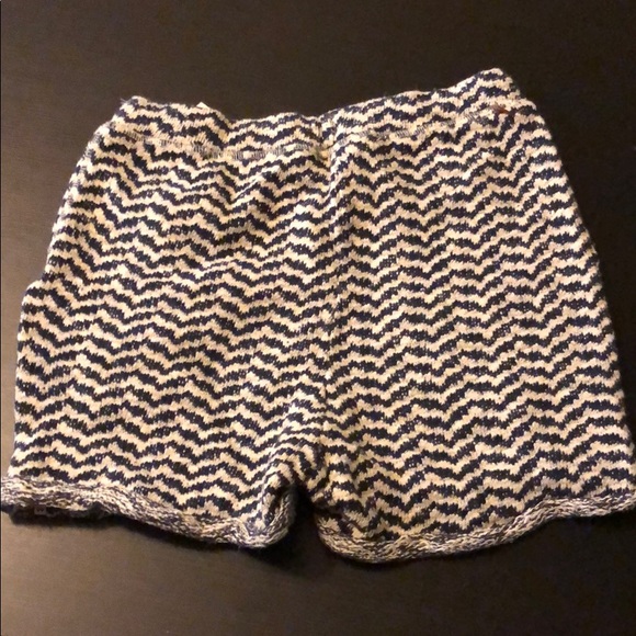 shorts - Picture 2 of 2